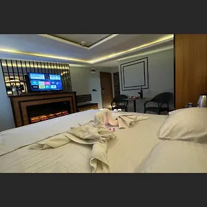 Blueway Bakirkoey Center Hotel