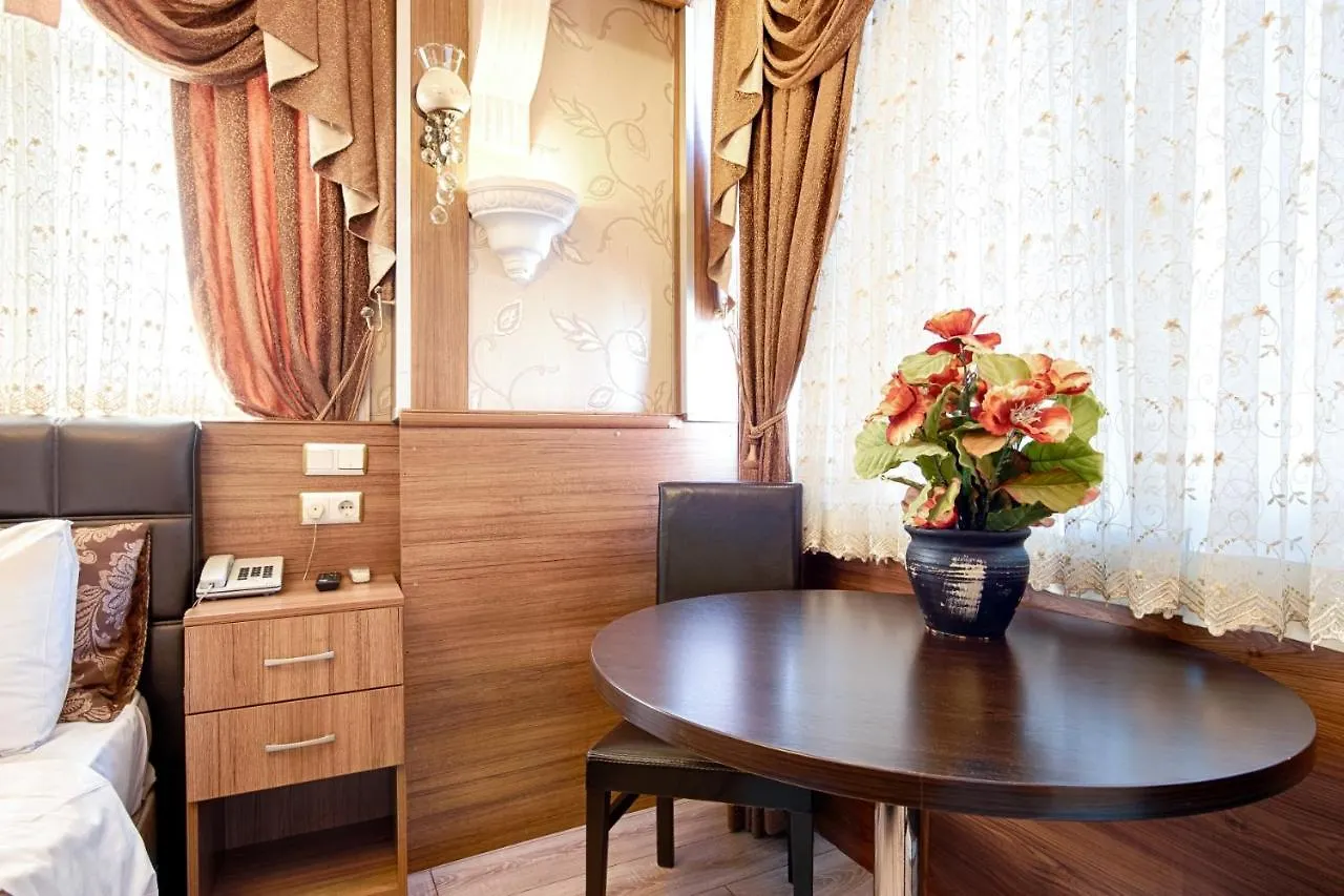 Grand Gross Hotel İstanbul