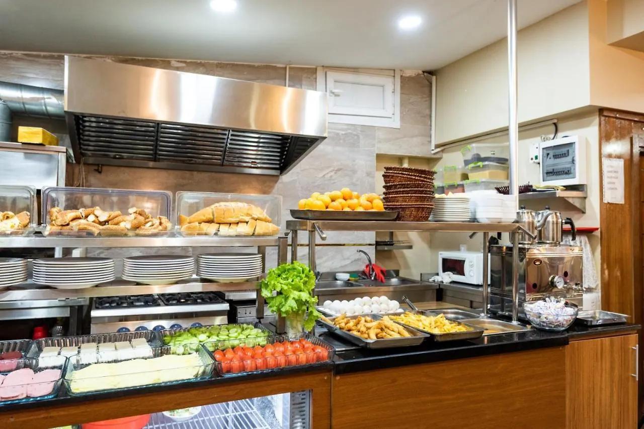 Grand Gross Hotel İstanbul 3*,